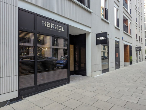 Slider image (4) Herhel Clinic